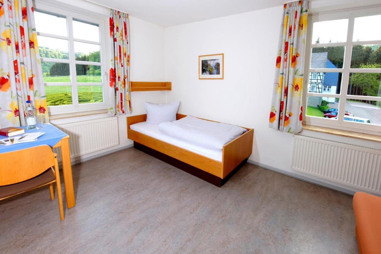 St. Bonifatius Hotel Winterberg Bagian luar foto