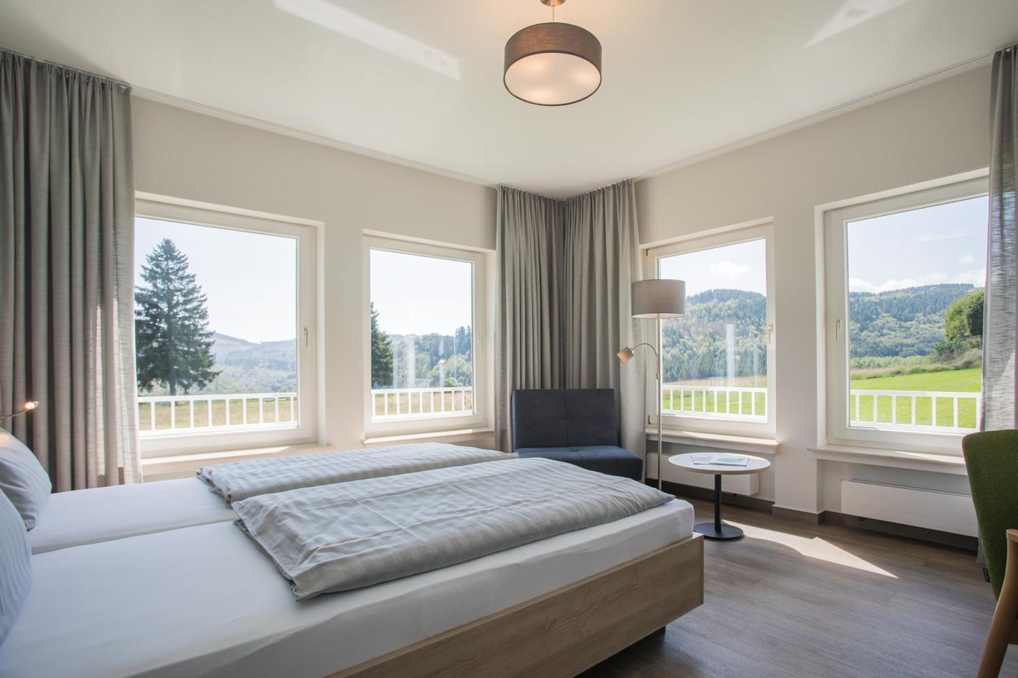 St. Bonifatius Hotel Winterberg Bagian luar foto